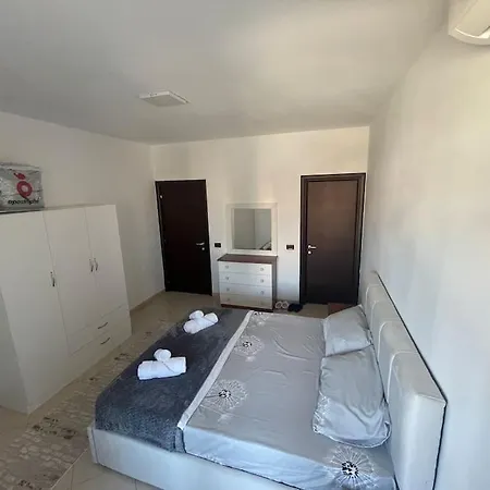 Ardit's Apartment. * تيرانا