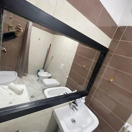 Ardit's Apartment. شقة تيرانا